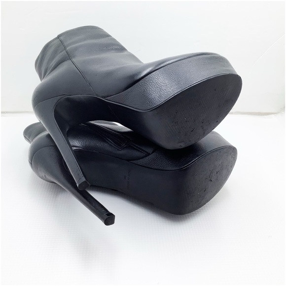 {Steve Madden} Deceitful Platform Ankle Boot - Picture 9 of 11